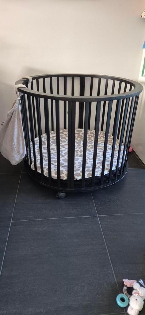 Europe Baby box babybox rond zwart, Kinderen en Baby's, Boxen, Ophalen, Zo goed als nieuw, Rond, Boxkleed