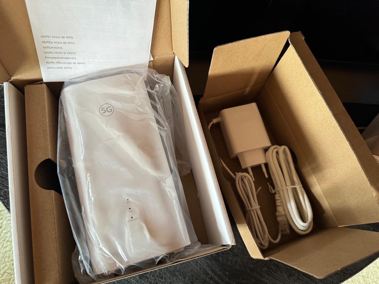 Huawei 5G CPE 5S H153381 Modem Wit, Computers en Software, Ophalen of Verzenden, Nieuw, Router met modem