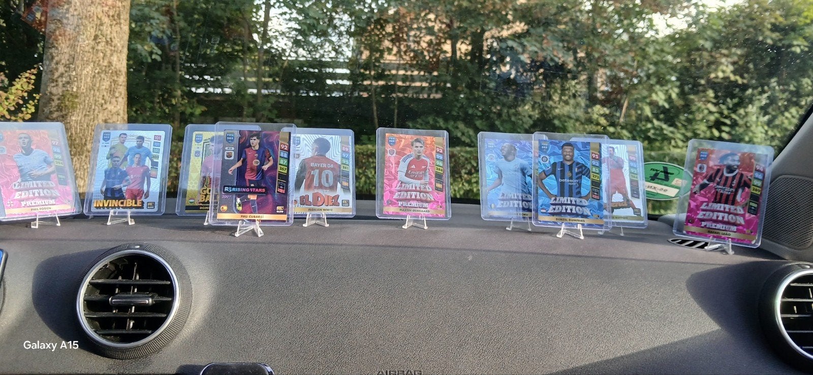 Panini FIFA 365 2025 kaarten - Limited Edition & Meer, Ophalen