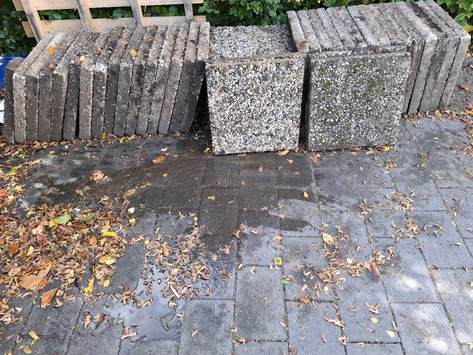 gratis ophalen 8 m2 grindtegels, Ophalen, Gebruikt, Beton, Terrastegels