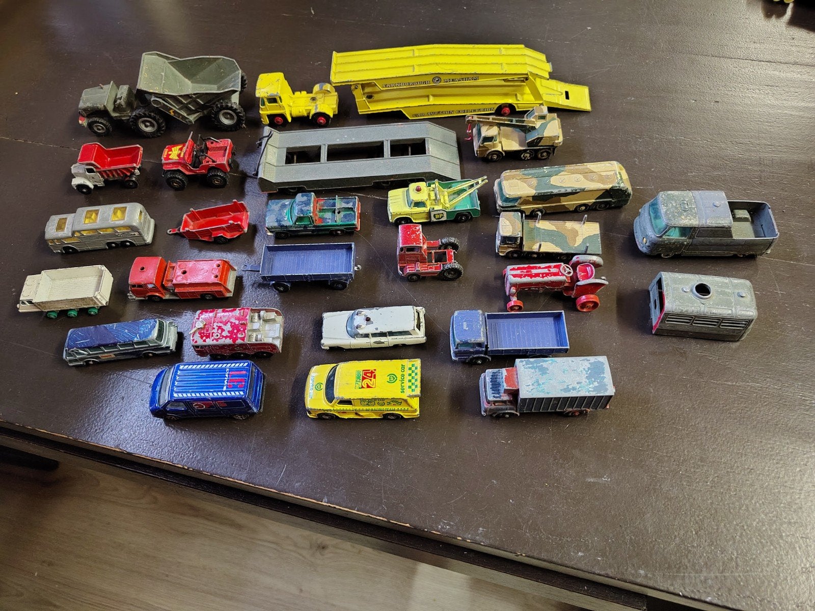 23 Lesney Matchbox auto's in diverse staat, Ophalen of Verzenden, Gebruikt