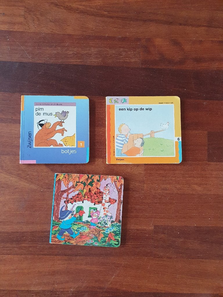     BOTJES  boeken  + maan . roos .vis  , Ophalen of Verzenden, Gelezen, Fictie algemeen