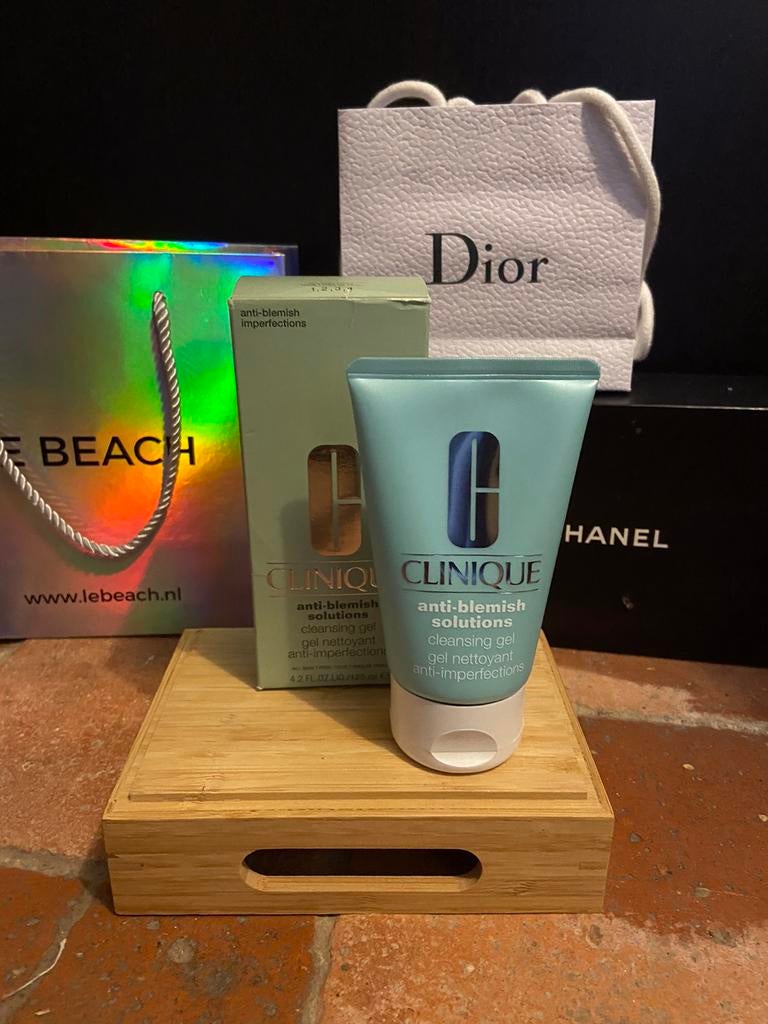 Clinique Anti-Blemish Solutions cleansing gel 125ml, Ophalen of Verzenden, Nieuw, Gehele gezicht, Reiniging