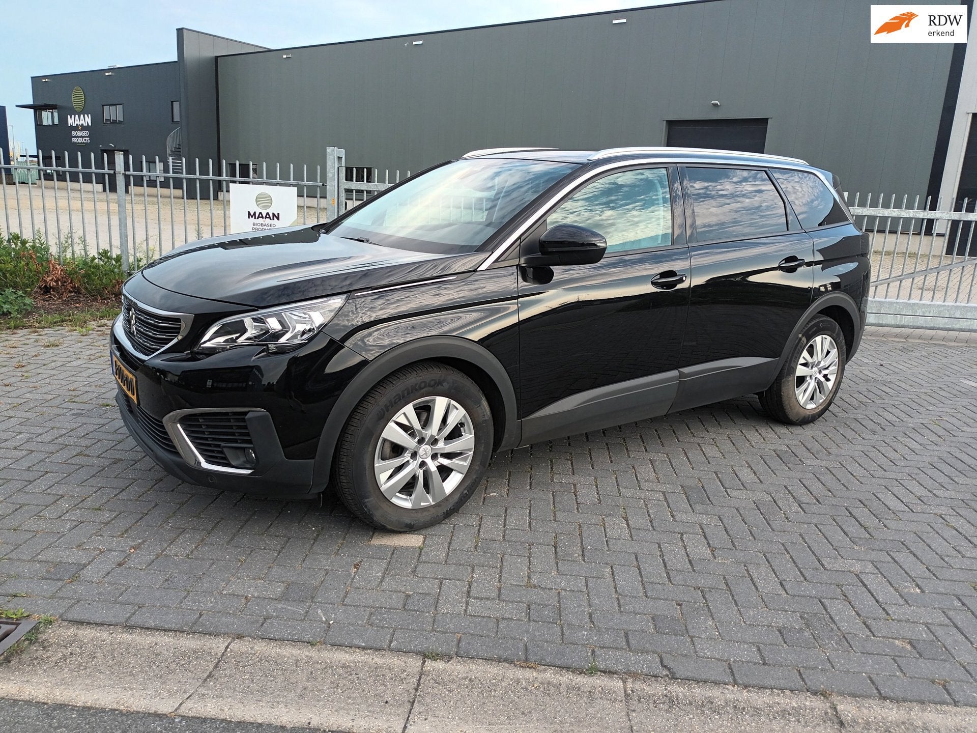 Peugeot 5008 1.2 PureTech Blue Lease Executive Avantage auto, Gebruikt, Euro 6, 1199 cc, 7 stoelen