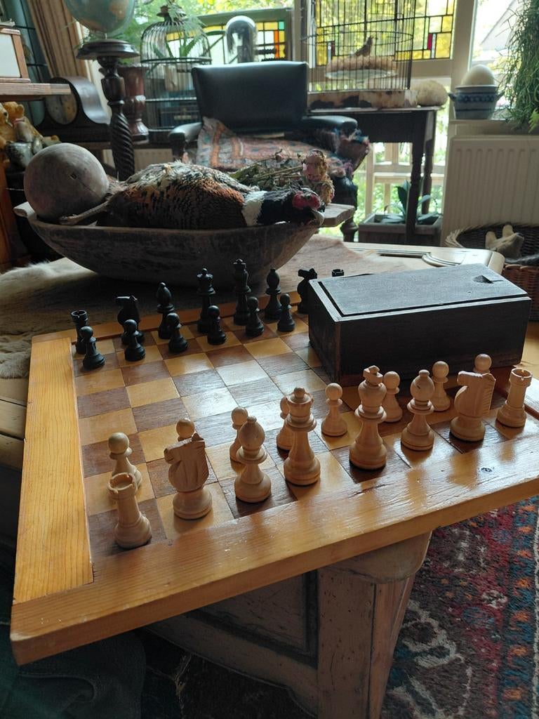 Vintage schaakstukken koning 8.5 cm, Hobby en Vrije tijd, Gezelschapsspellen | Bordspellen, Ophalen of Verzenden