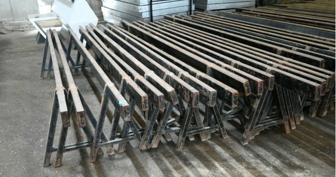 Partij metalen onderbouw podium, Ophalen, Gebruikt
