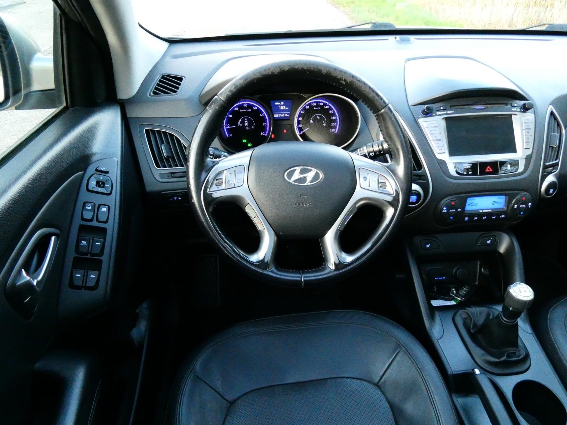 Hyundai Ix35 2.0i i-Catcher 163pk 2e eig. Clima Navi Leder T, Gebruikt, Zwart, 4 cilinders, Stoelverwarming