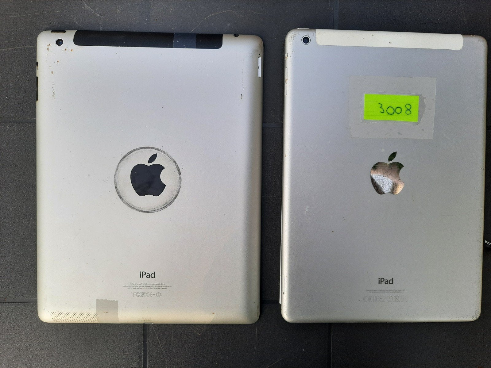 Twee defecte iPads voor onderdelen of reparatie, Computers en Software, Apple iPads, 10 inch, Apple iPad, Ophalen of Verzenden