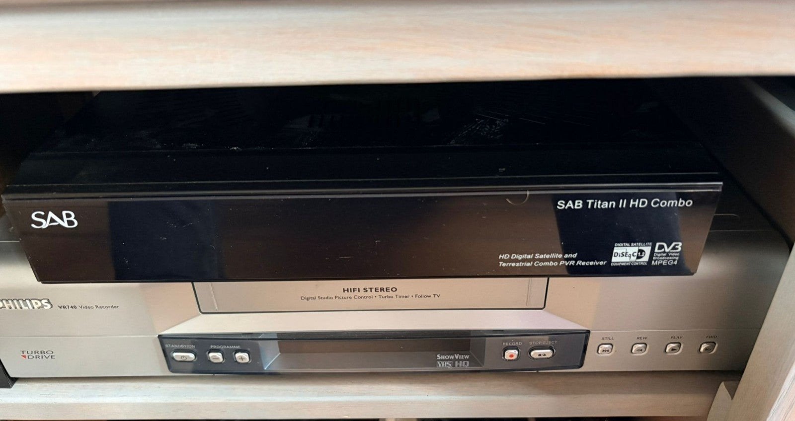 Sab titan 11 HD combo, Audio, Tv en Foto, Ophalen of Verzenden, Zo goed als nieuw, (Schotel)antenne-accessoires, Overige merken