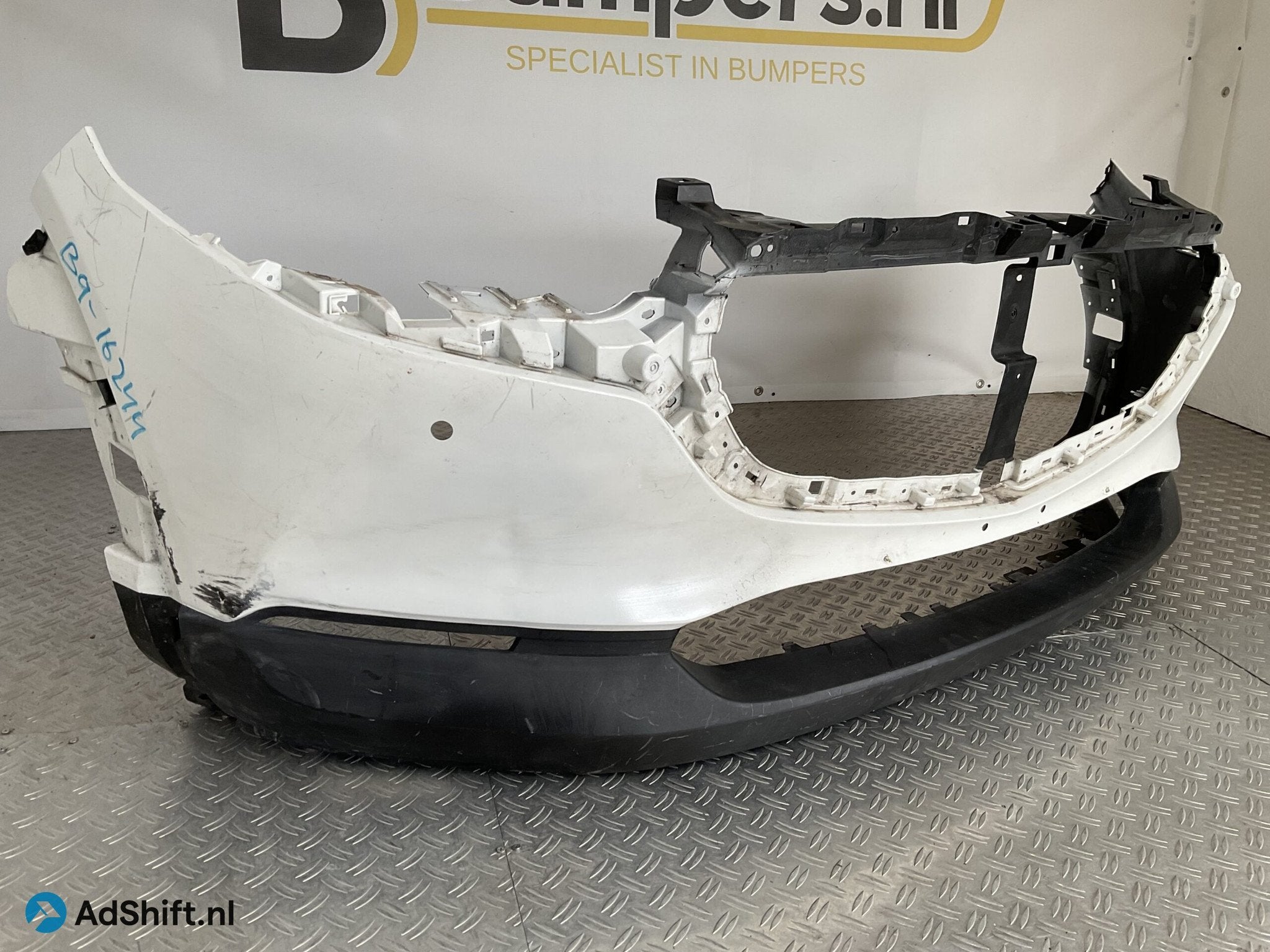 Bumper Mazda CX30 CX-30 pdc DFR5-50031 Voorbumper B9-16244z, Bumper