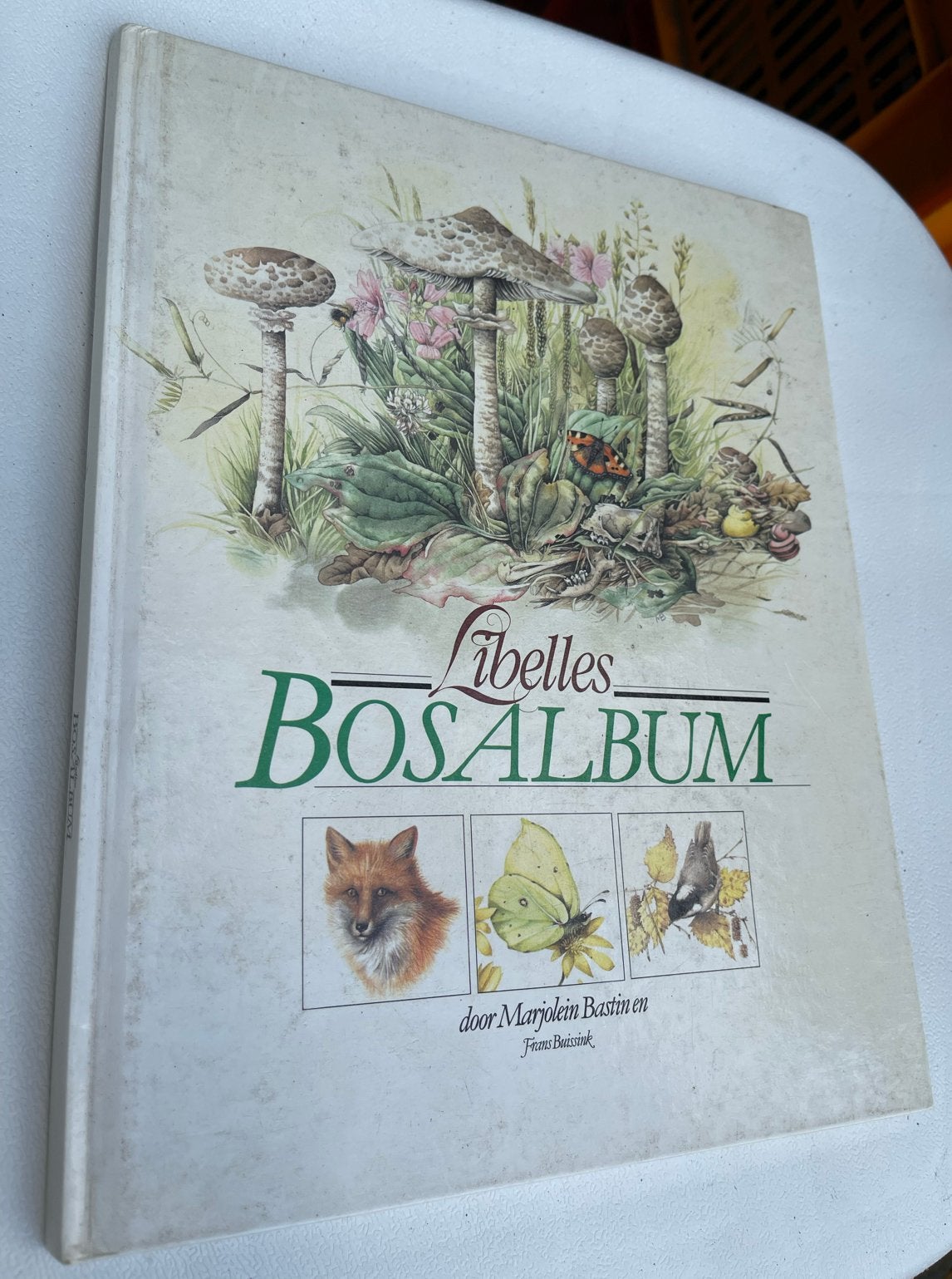 Libelles Bosalbum door Marjolein Bastin en Frans Buissink, Ophalen of Verzenden, Gelezen, Natuur algemeen