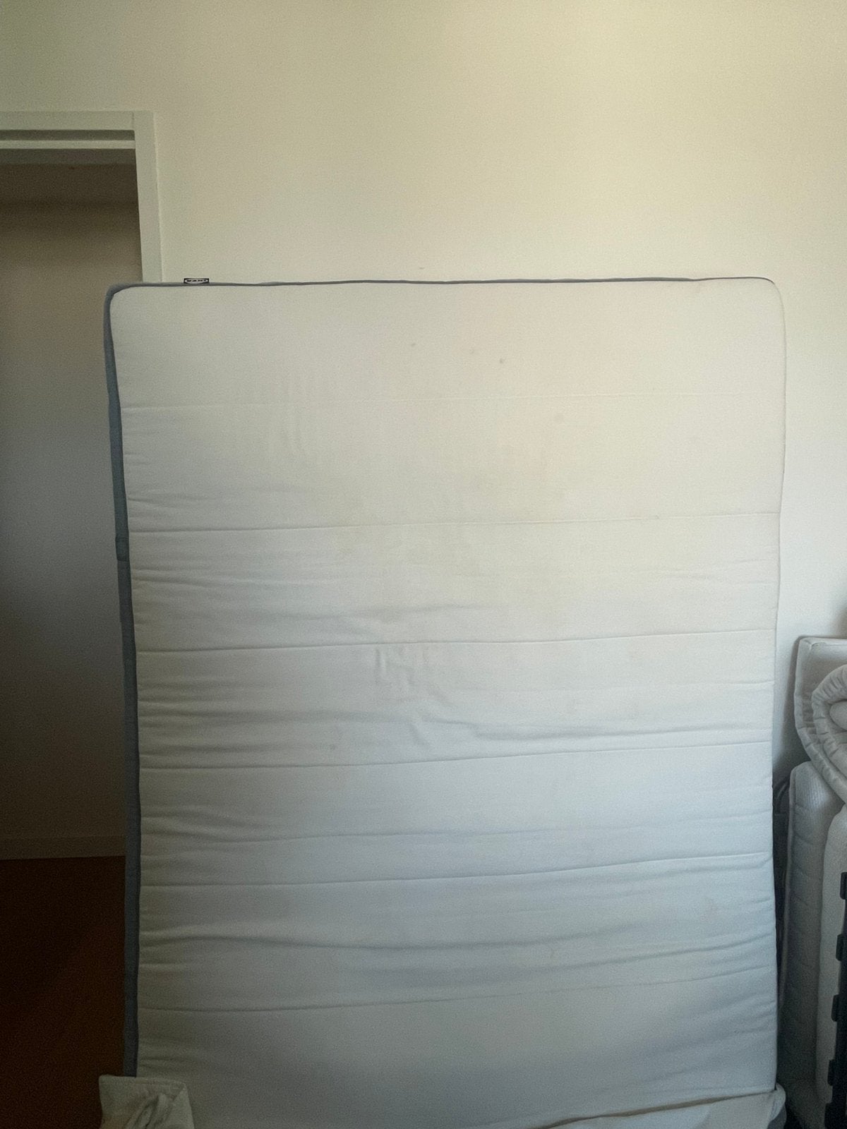 IKEA MATTRESS, Huis en Inrichting, Slaapkamer | Matrassen en Bedbodems, Ophalen, Zo goed als nieuw, Tweepersoons, 140 cm