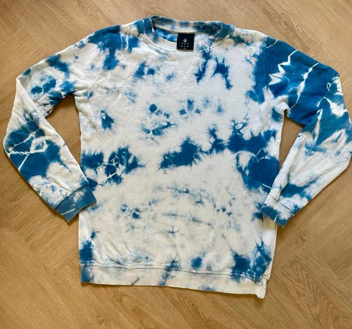 The New tie-dye sweater blauw/wit maat 152, Verzenden, Zo goed als nieuw, Trui of Vest