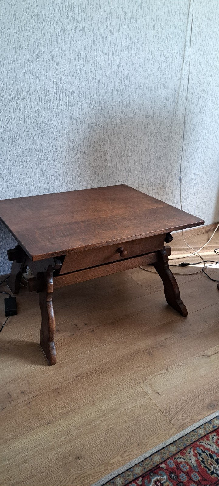 Rustieke houten salontafel met lade, Ophalen