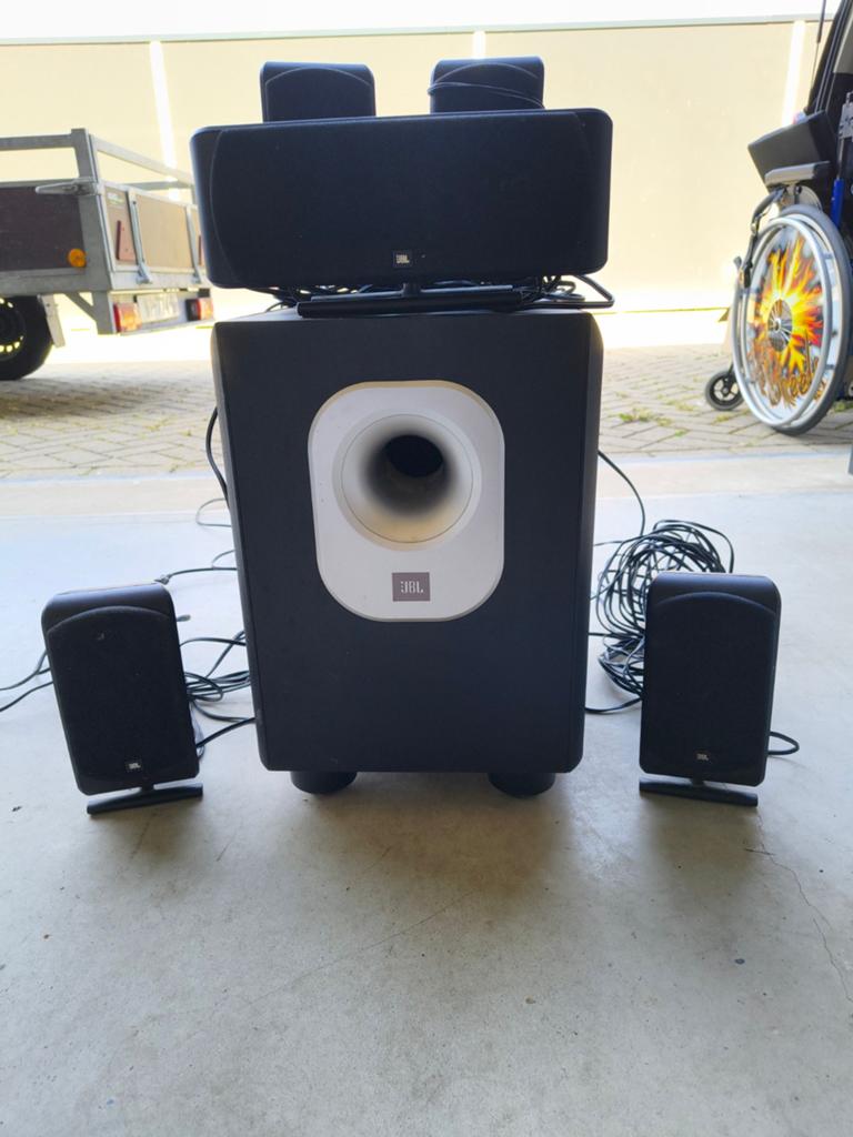 Jbl subwoofer 5.1, Soundbar, 70 watt of meer, Zo goed als nieuw, Overige spelers