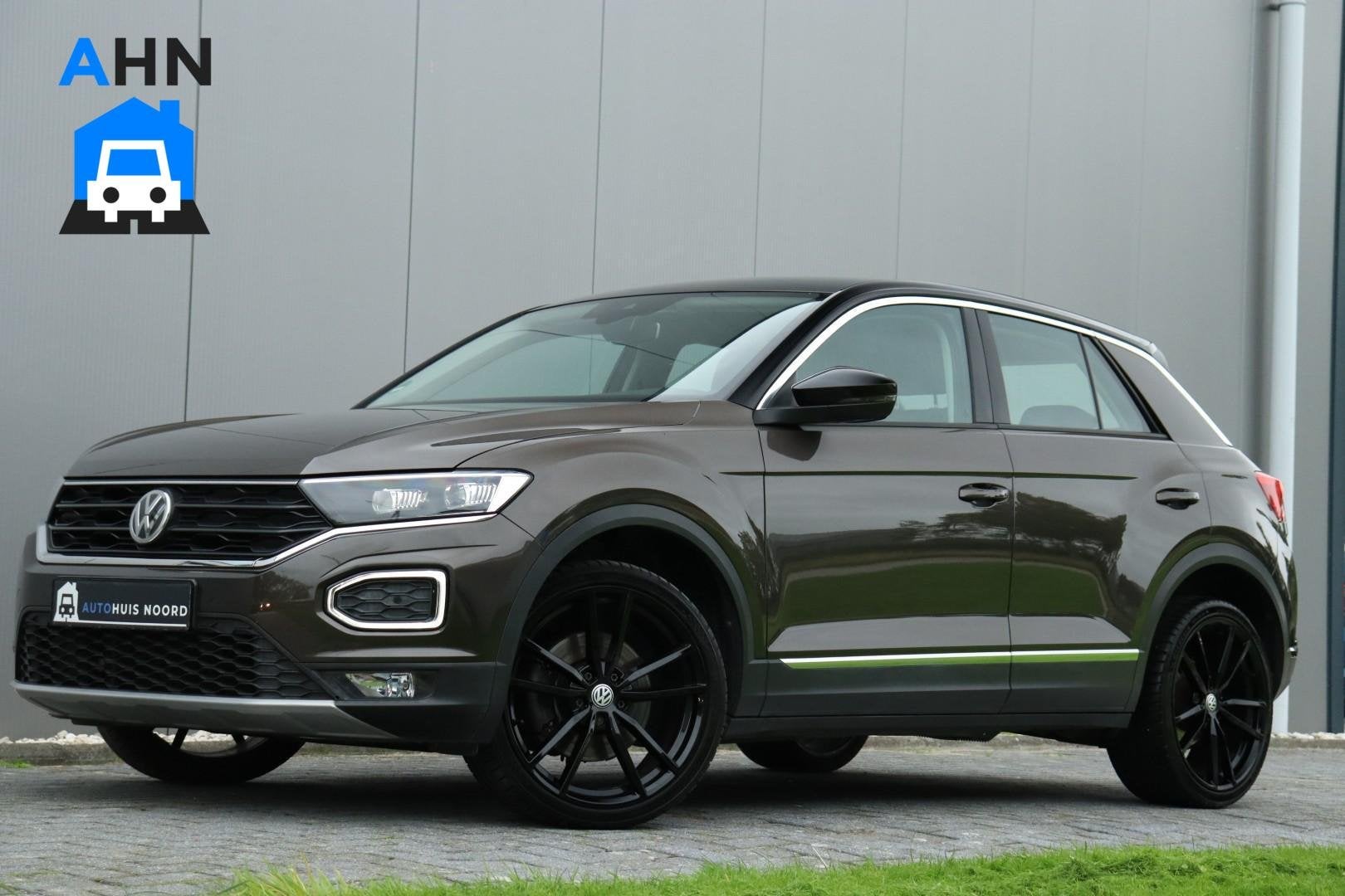 Volkswagen T-Roc 1.5 TSI Style / 150PK / DSG / Navi / Camera, Auto's, Dealer onderhouden, Stof, Euro 6, 4 cilinders