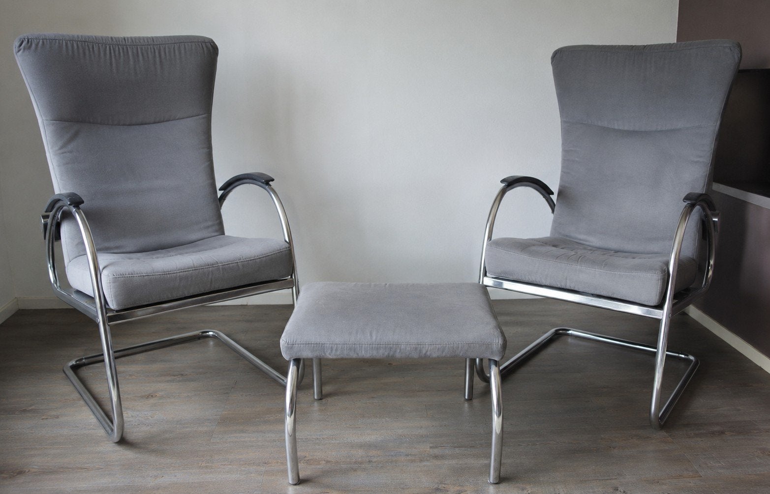 relaxstoelen met bijpassende hocker, Huis en Inrichting, Ophalen, Gebruikt, Twee, Stof