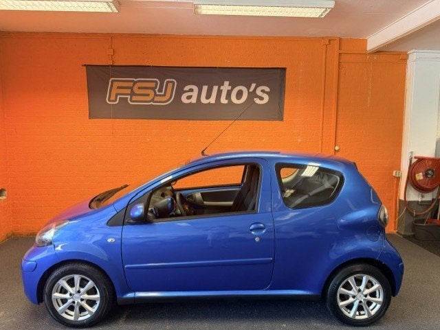 Toyota Aygo 1.0 12V / 3 DEURS / ACCESS-SPORT / AIRCO!, Voorwielaandrijving, Stof, Gebruikt, 68 pk