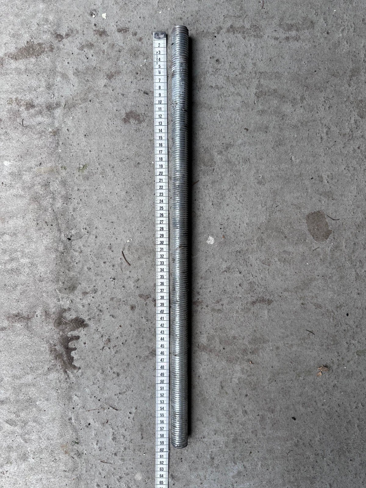 26 stuks draadstang M24, 59 cm lang, Ophalen, Gebruikt, 250 mm of meer
