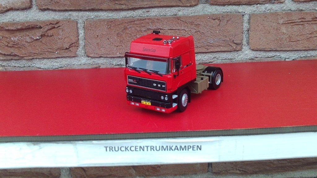WSI  Daf  3600  4 x 2  Space  Cab  Premium  Line., Hobby en Vrije tijd, Modelauto's | 1:50, Ophalen of Verzenden, Nieuw, Bus of Vrachtwagen