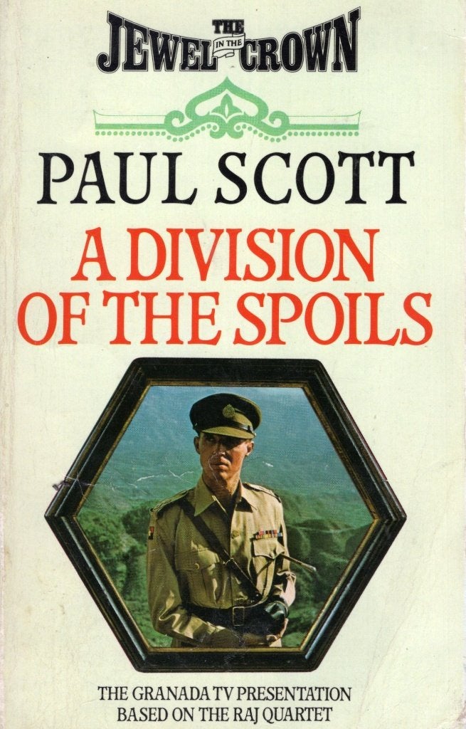 A Division Of The Spoils - Paul Scott BOEK Engels, Ophalen of Verzenden, Gelezen, Paul Scott