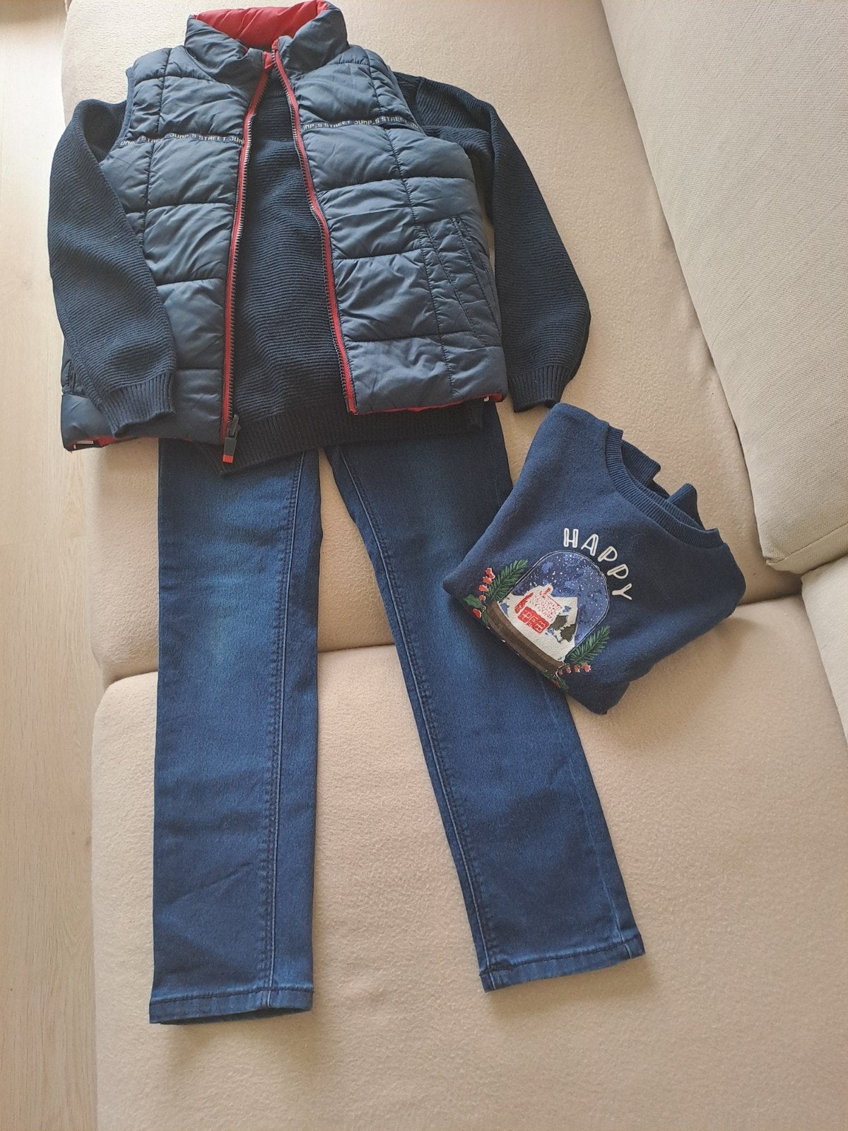 Spijkerbroek,, bodywarmer en 2 truien, Kinderen en Baby's, Ophalen of Verzenden, Zo goed als nieuw, Jongen, Broek
