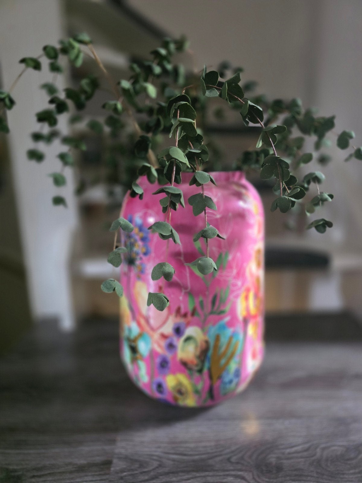 Roze bloempot Fiesta D30 H42 met kleurrijk patroon, Huis en Inrichting, Overige materialen, Met patroon/structuur, Ophalen of Verzenden
