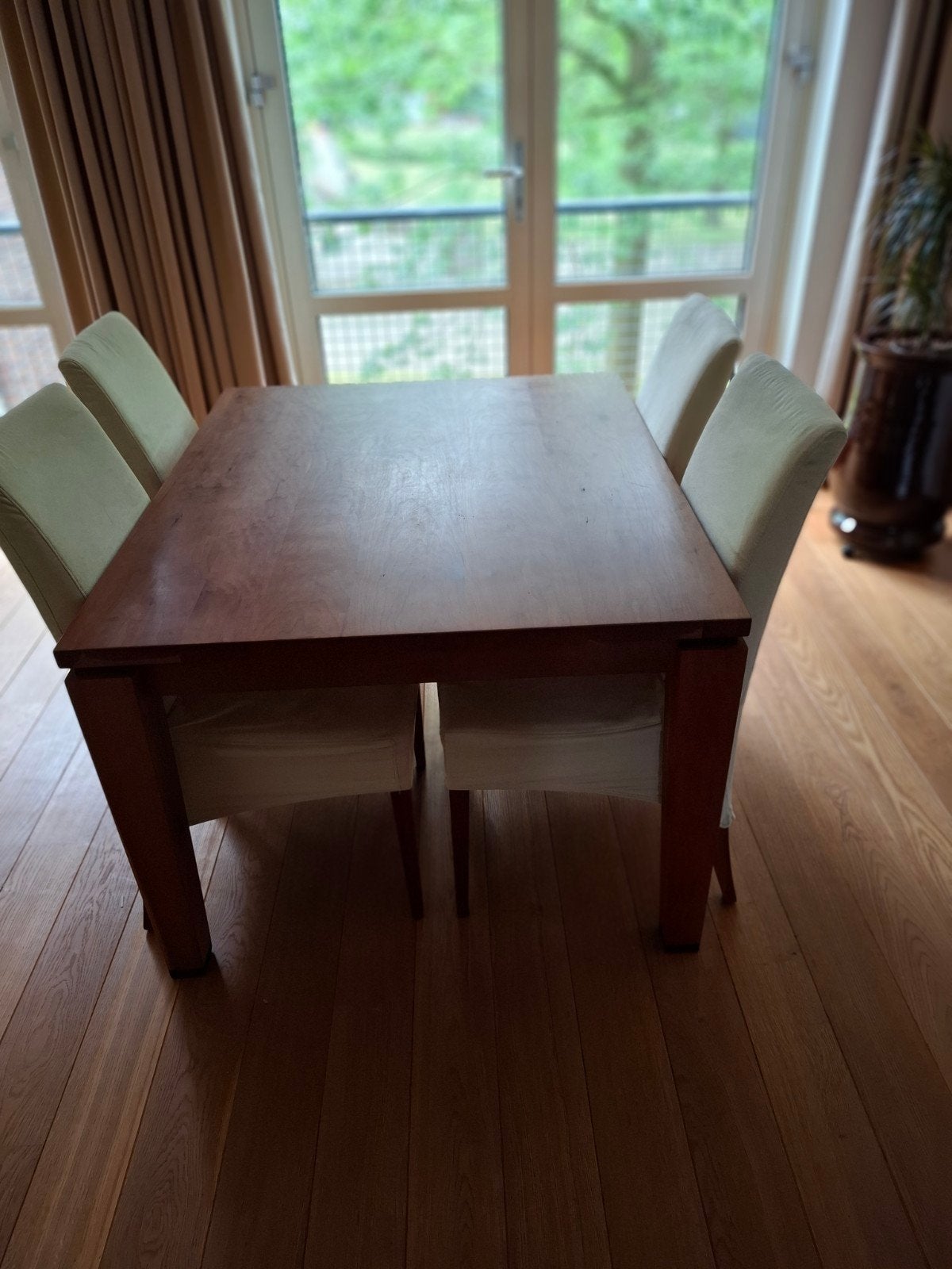 Kersenhouten eethoek met 4 stoffen stoelen, Huis en Inrichting, Ophalen, Gebruikt, Klassiek, Tijdloos, 4 tot 6 stoelen