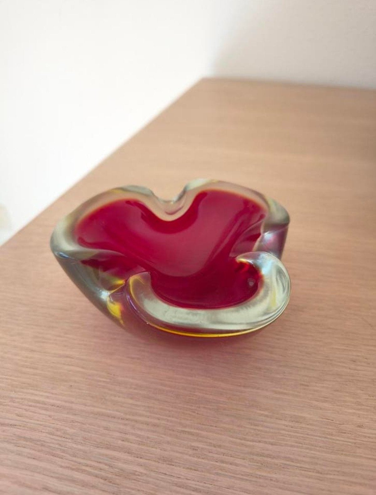 Vintage Murano schaaltje van rood glas, Antiek en Kunst, Ophalen of Verzenden