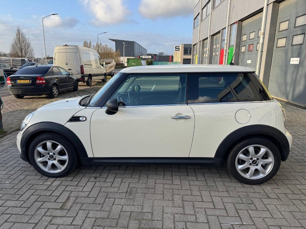 Foto 8 van MINI ONE 1.6BENZINE|2011|124DKM|AIRCO|CRUISE CONTROL|KOOPJE!
