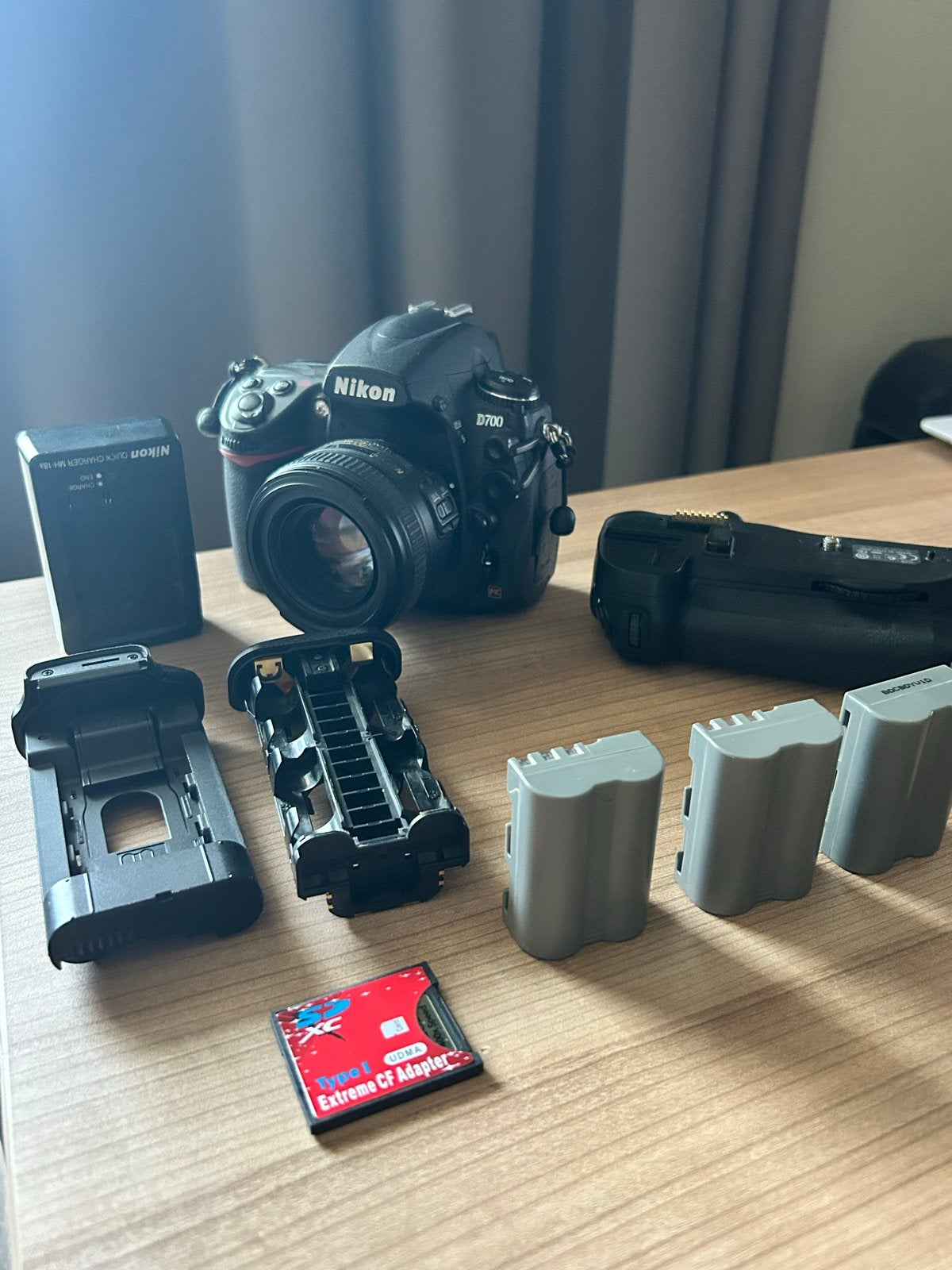 Nikon D700 Spiegelreflexcamera met 50mm F1.4 en accessoires, Audio, Tv en Foto, Ingebouwde flitser, Gebruikt, Spiegelreflex, Ophalen of Verzenden