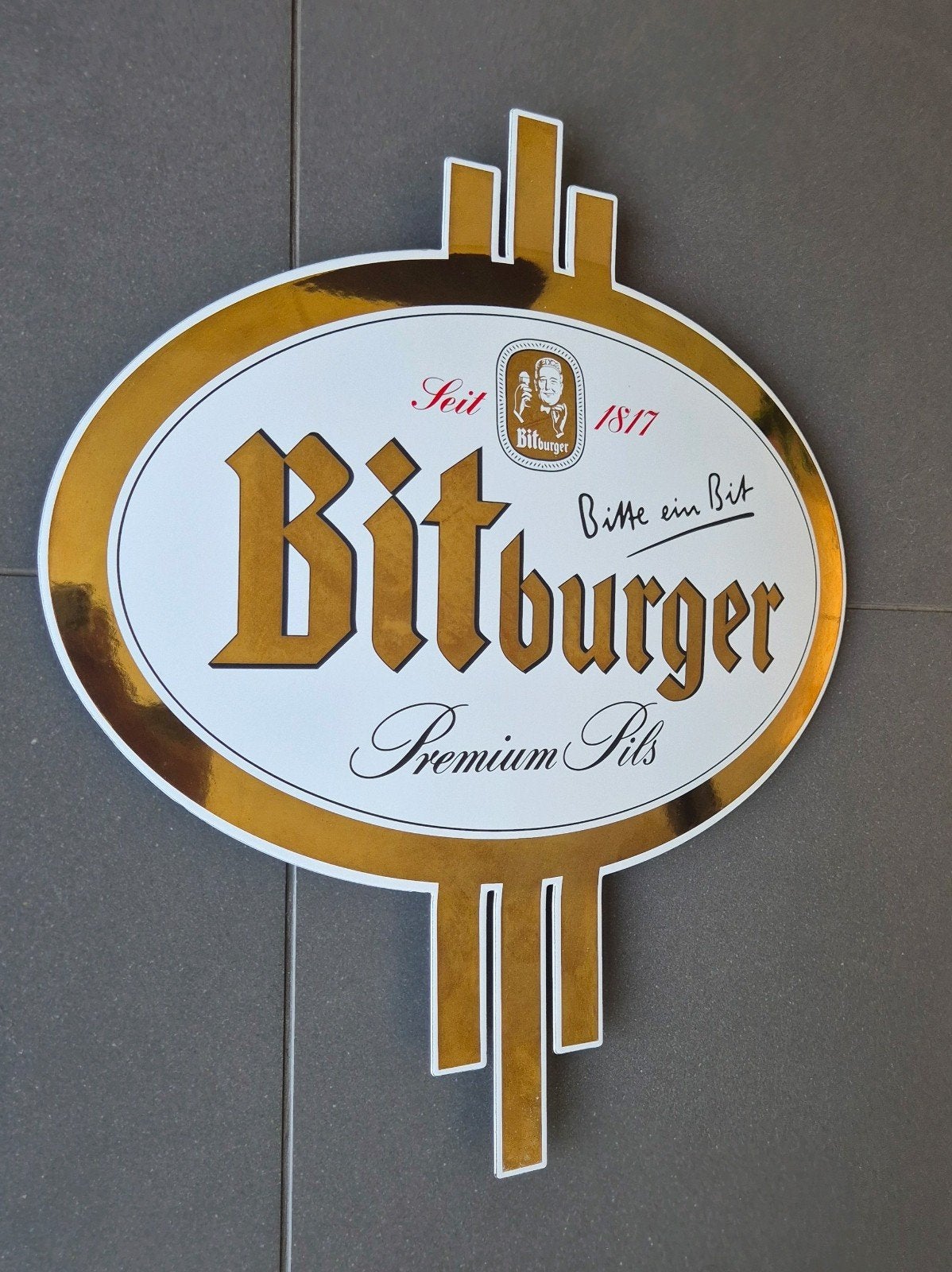 Bitburger Emaille Reclame, Ophalen of Verzenden, Gebruikt, Reclamebord, Plaat of Schild, Overige merken