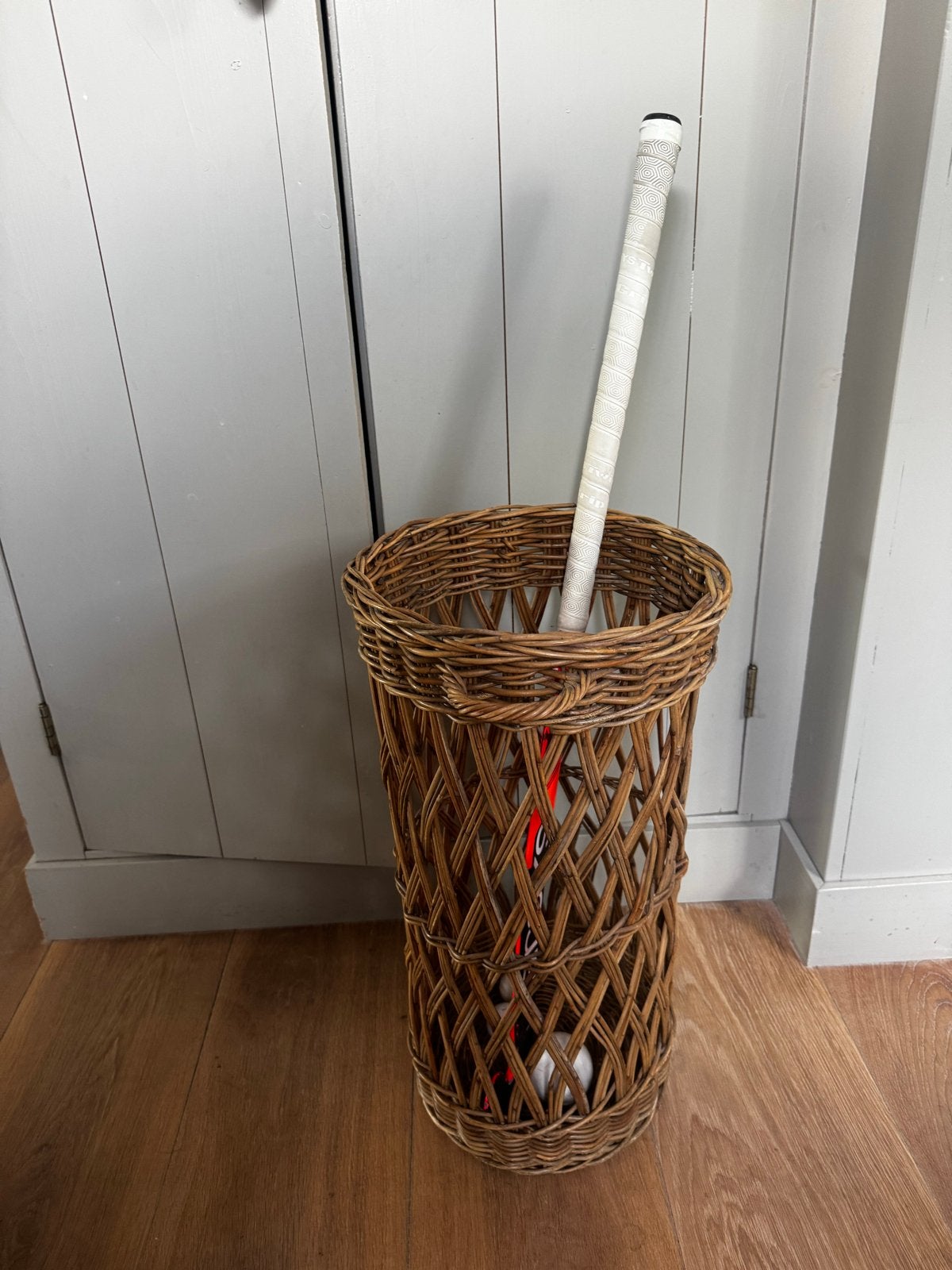 Riviera Maison stijl paraplubak / hockeystickhouder, Ophalen of Verzenden, Gebruikt, Riet
