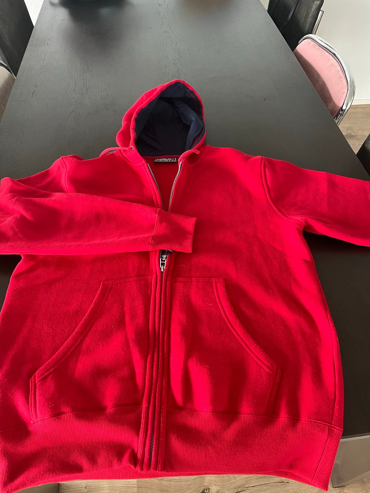 Nieuwe rode hoodie met rits - Maat L, Kleding | Heren, Truien en Vesten, Ophalen of Verzenden, Nieuw, Maat 52/54 (L), Rood