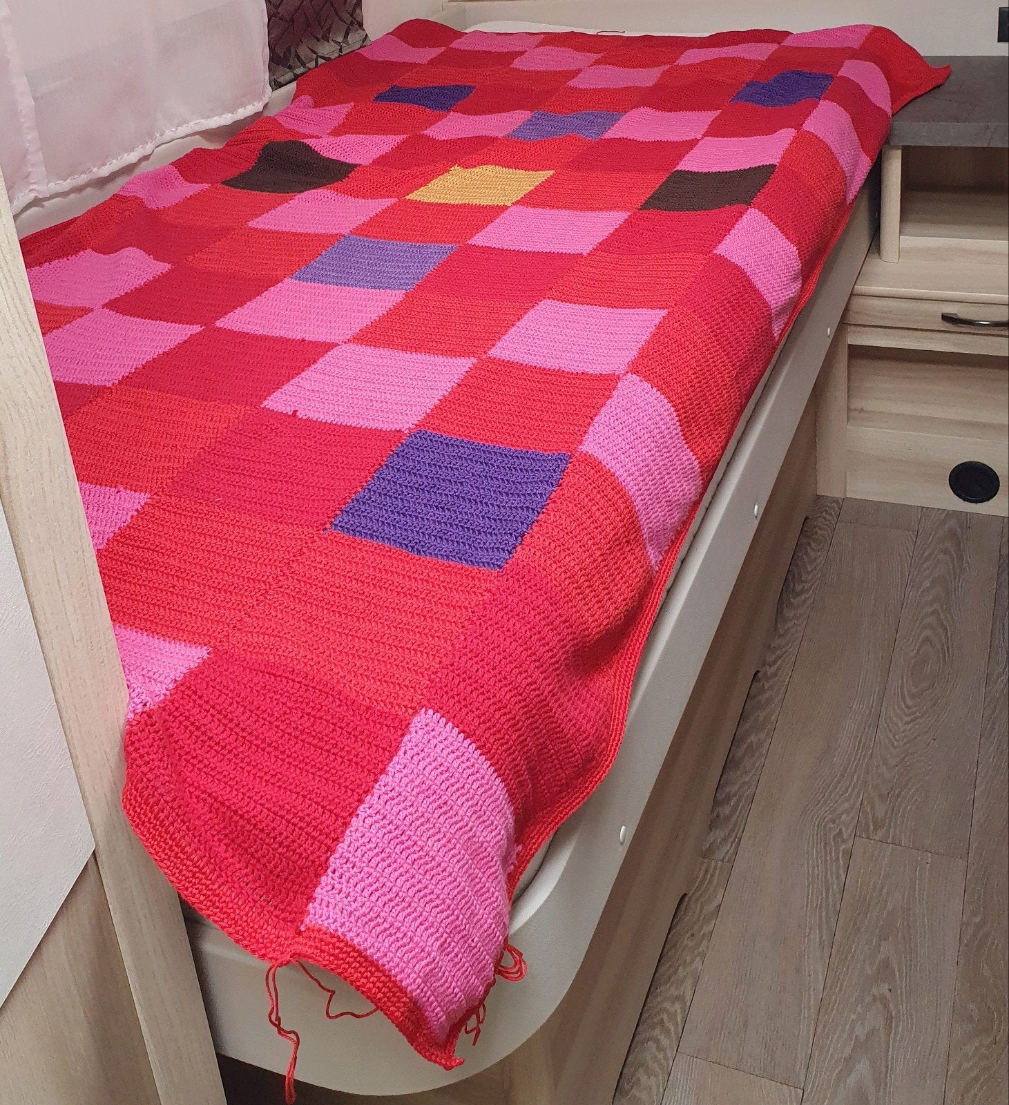 vrolijke katoenen sprei. 2 dezelfde. per stuk 50 euro., Eenpersoons, Beddengoedset, Katoen, Ophalen of Verzenden