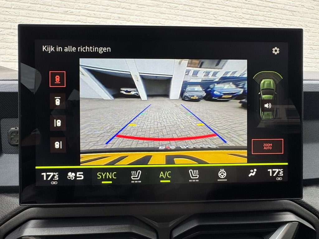 Dacia BIGSTER 1.8 Hybrid 155 Expression 360 Camera Navi clim, Auto's, Dacia, 745 kg, Stof, Gebruikt, 4 cilinders