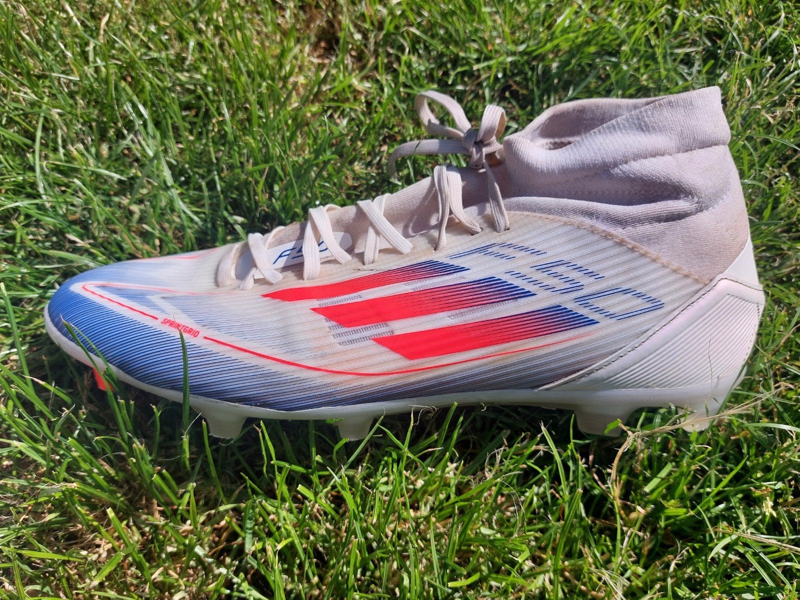 Voetbalschoenen Adidas maat 44, Ophalen of Verzenden, Gebruikt, Schoenen