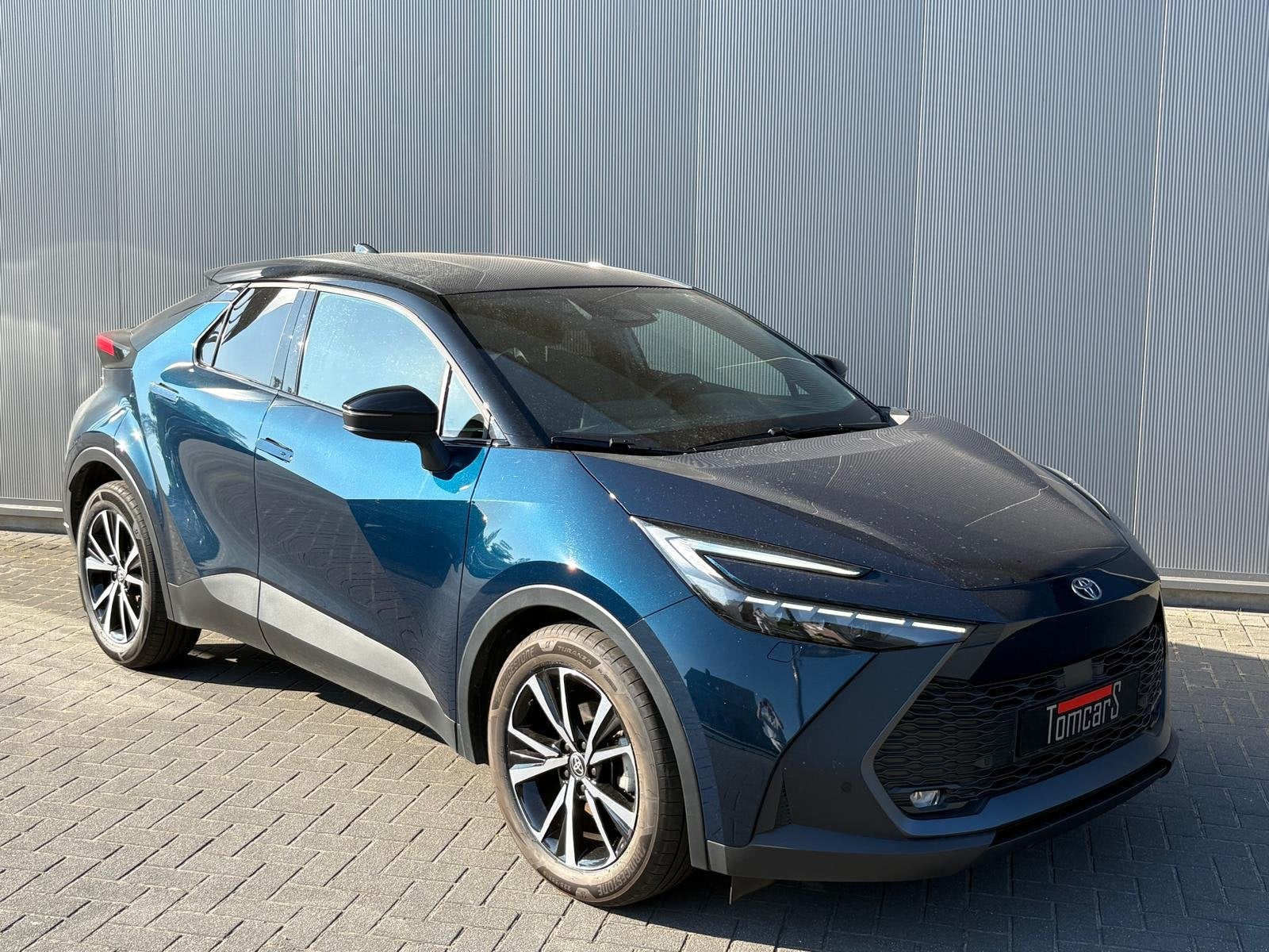 Toyota C-HR 1.8 Hybrid 140PK Dynamic Bi-Tone/Winter-pack/Gr., 12 maanden, 4 cilinders, Blauw, Leder en Stof