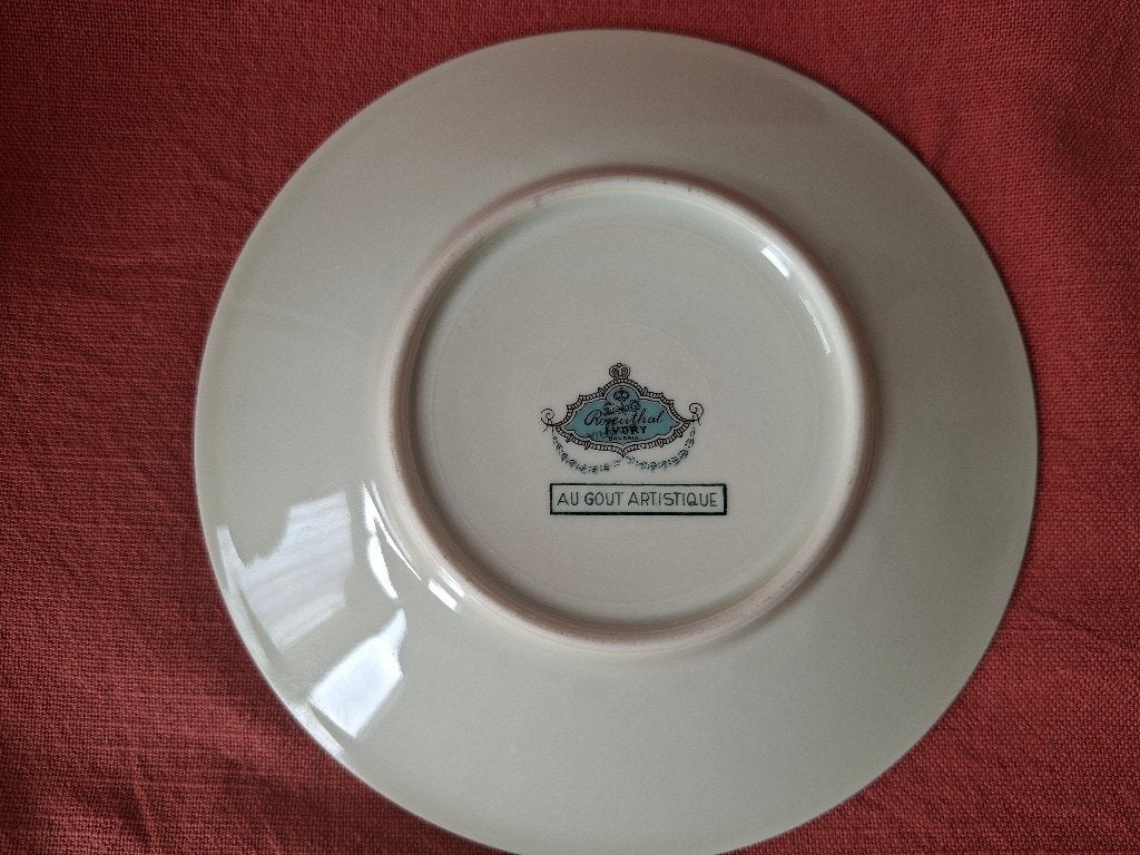 Foto 3 van theeservies Rosenthal Ivory art deco jaren '30