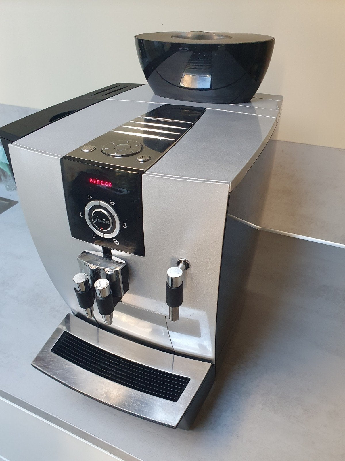 Foto 4 van Jura XJ5 Professional volautomatische koffiemachine
