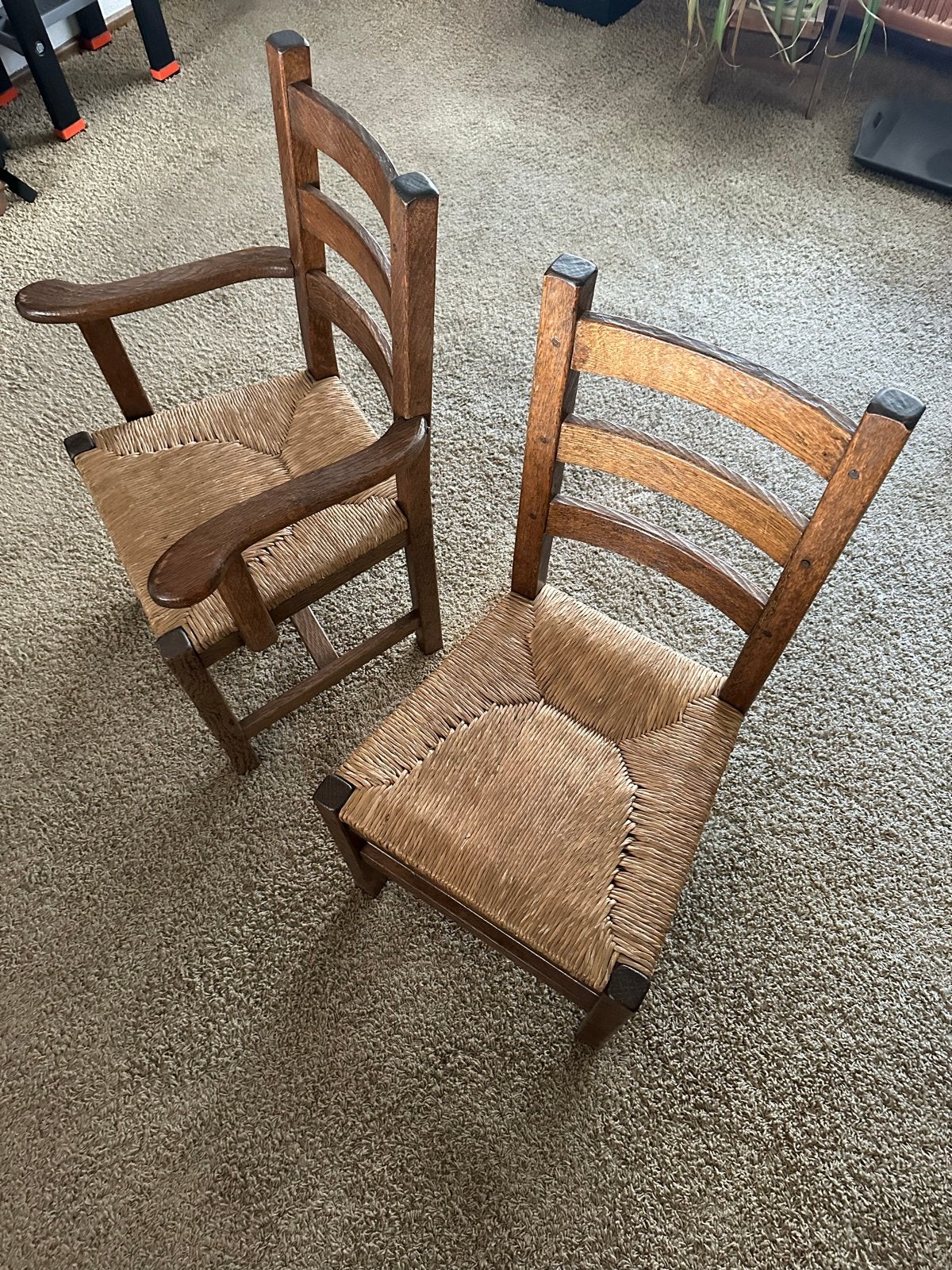 8 zware eiken eetkamerstoelen met rieten zitting, Ophalen, Gebruikt, Bruin, Vijf, Zes of meer stoelen