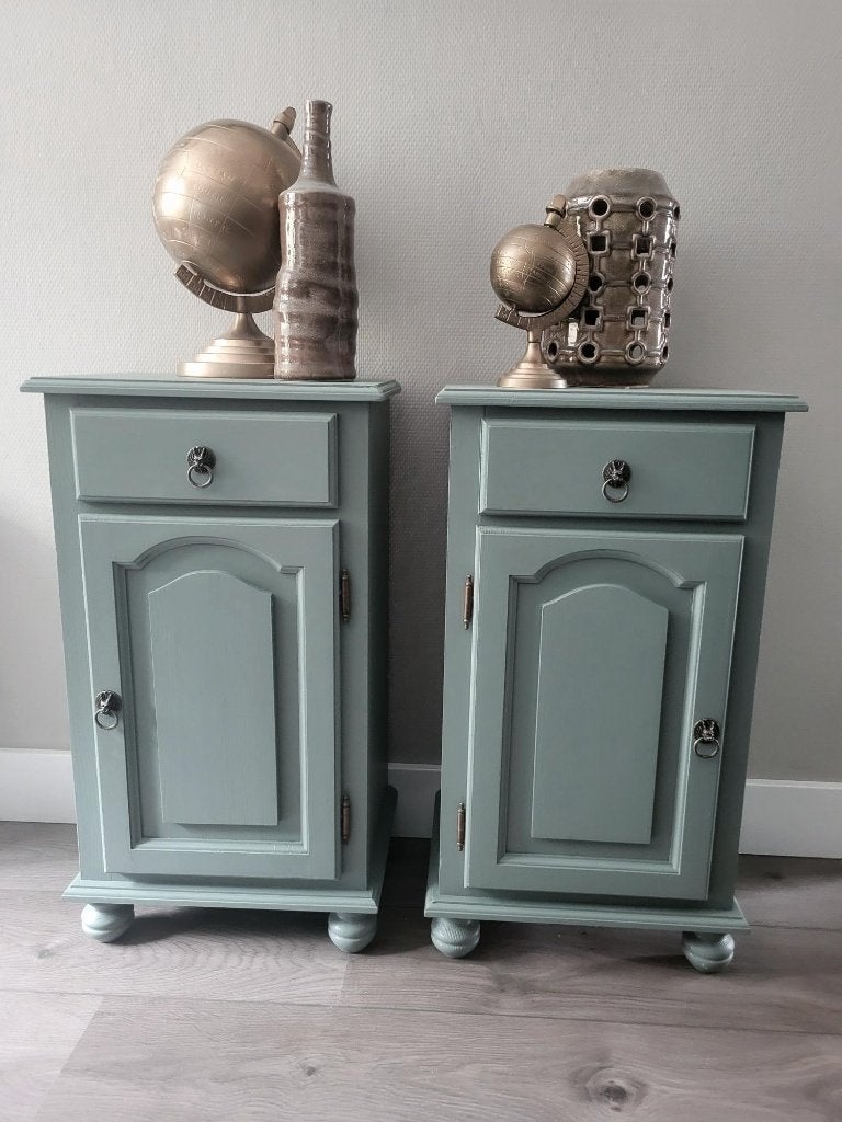 2 schitterende hoge nachtkastjes  antique green, Ophalen, Minder dan 45 cm, Nieuw, 70 cm of meer