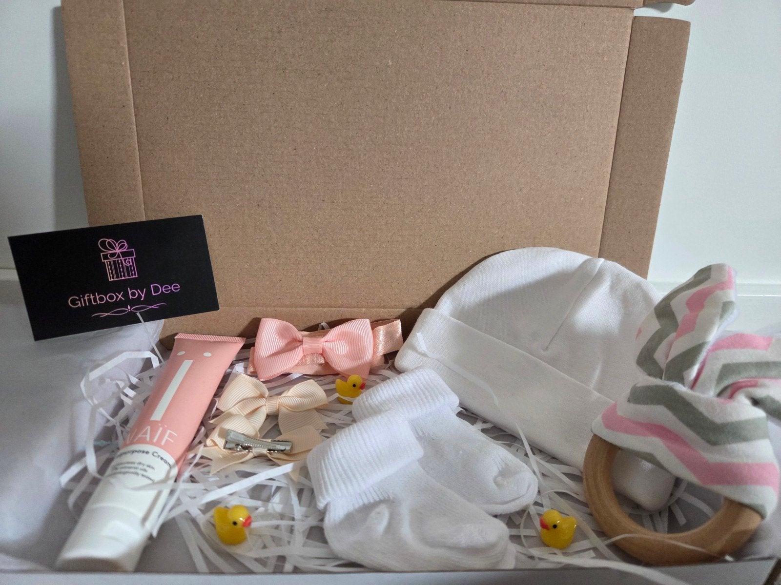 Giftbox Baby met Naïf Multipurpose Crème, Ophalen of Verzenden, Nieuw, Kraamcadeau