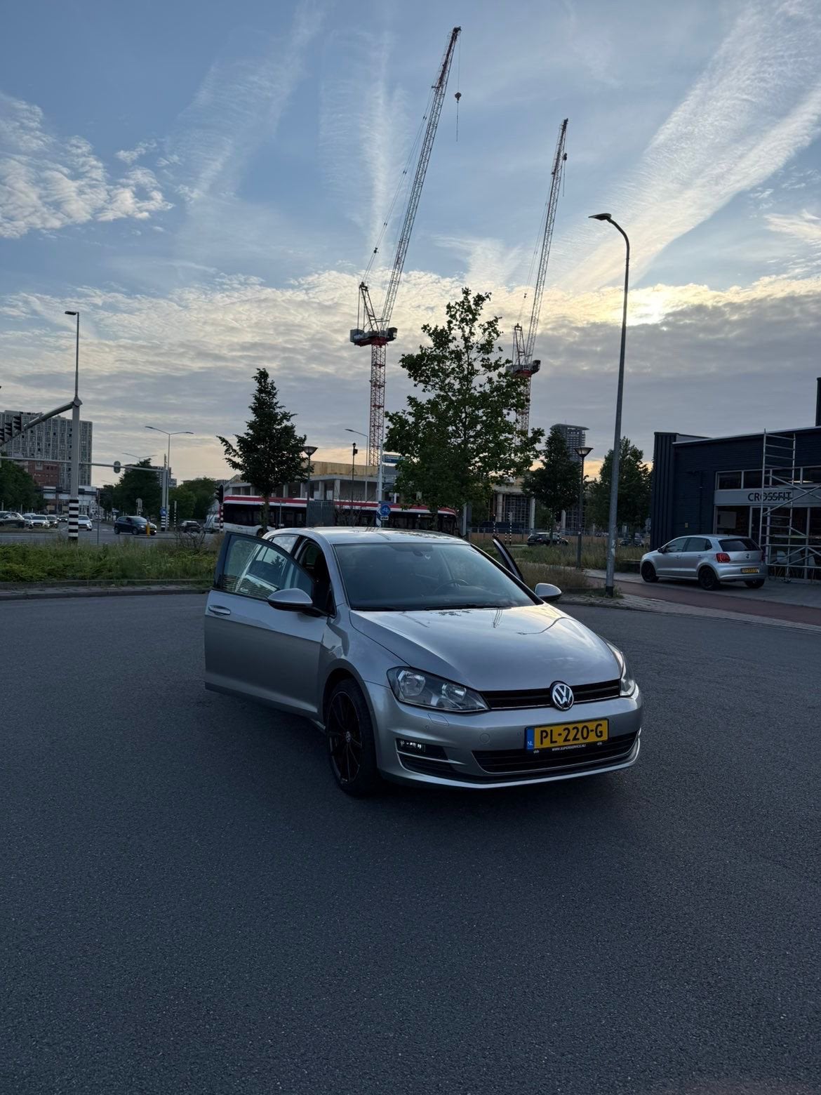 Volkswagen Golf 1.2 TSI 77KW 5D 2013 Grijs, Auto's, Voorwielaandrijving, 4 cilinders, 610 kg, 49 €/maand