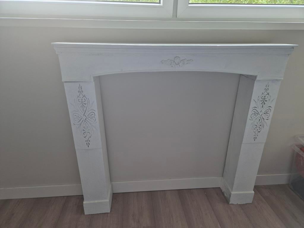 Decoratieve MDF schouw - klaar voor een nieuwe look!, Huis en Inrichting, Hout, Gebruikt, Ophalen of Verzenden, Klassiek