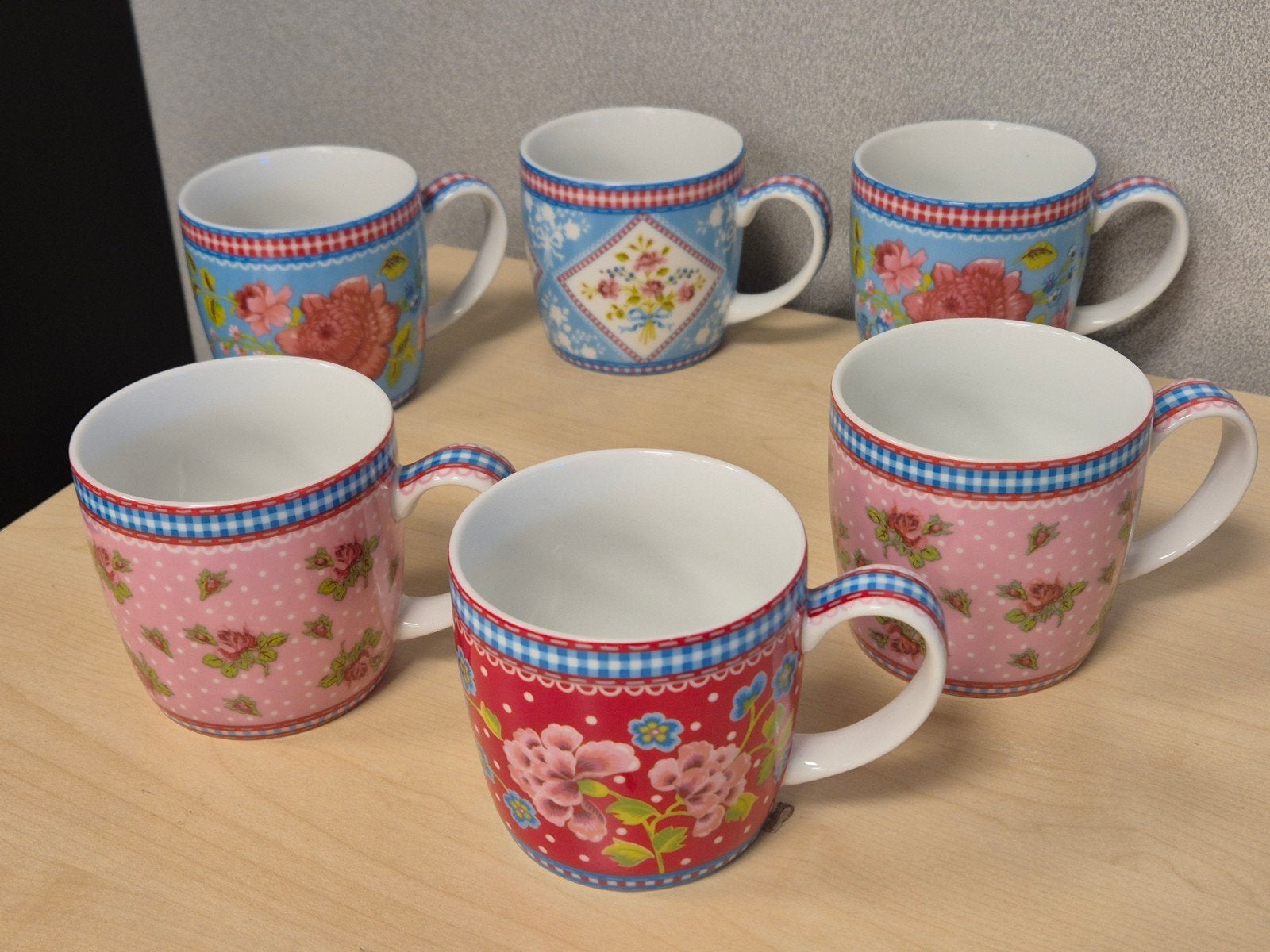 PIP set 6x Mok met oor 8 cm, Verzenden, Zo goed als nieuw, Overige stijlen, Kop(pen) en/of Schotel(s)