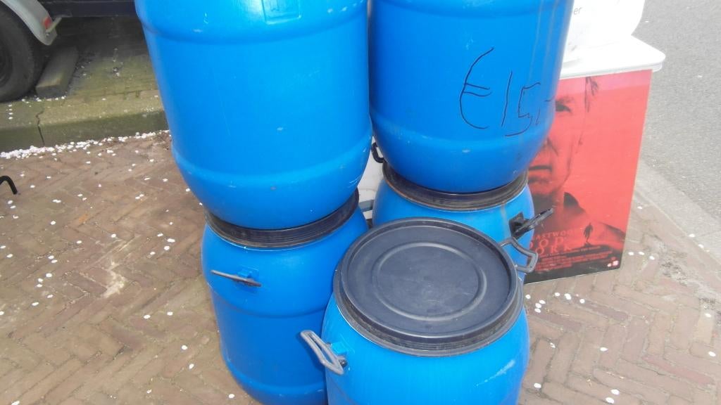 voerton 60 liter, Minder dan 75 liter, Ophalen, Zo goed als nieuw