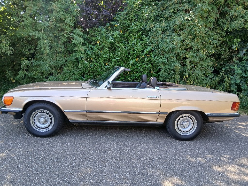 Mercedes-Benz Mercedes 1985 champagne metalic, Auto's, Automaat, Achterwielaandrijving, Automatische klimaatregeling, 8 cilinders