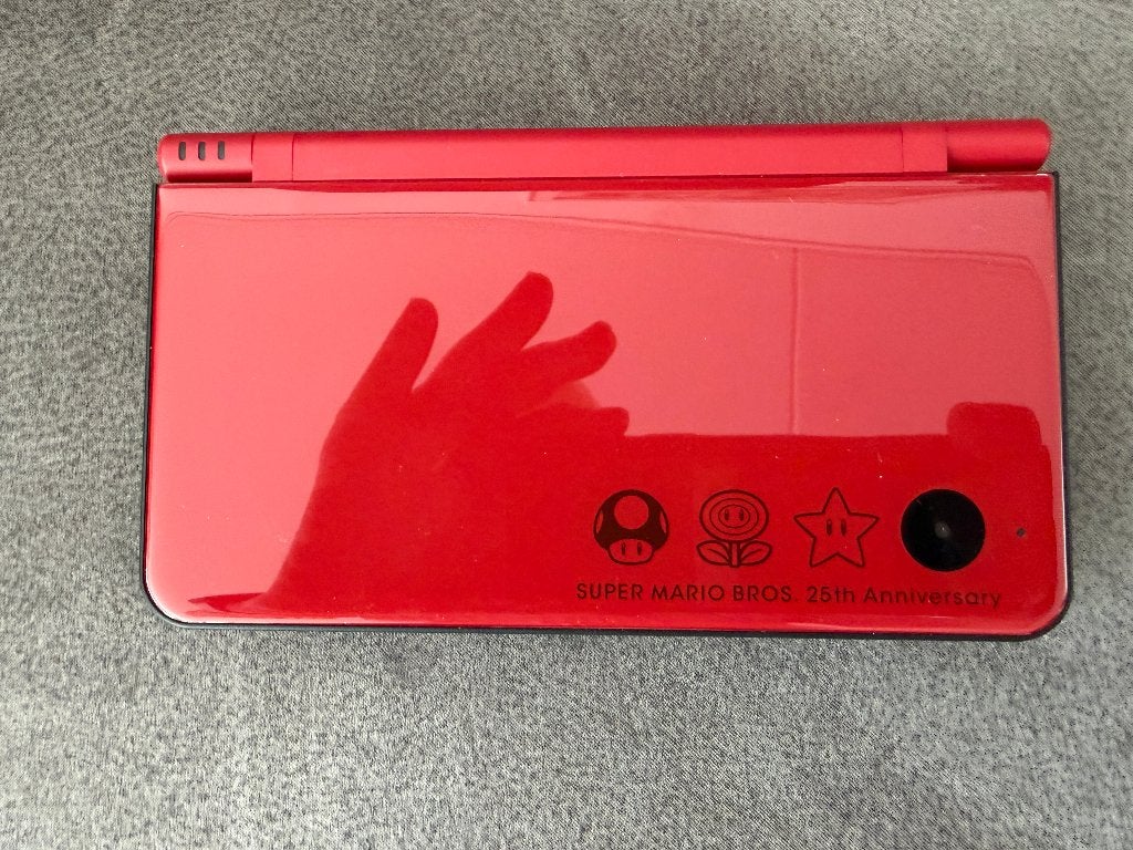 Nintendo DSI XL Super Mario Bros 25th Anniversary, Ophalen, Dsi XL, Met games, Zo goed als nieuw