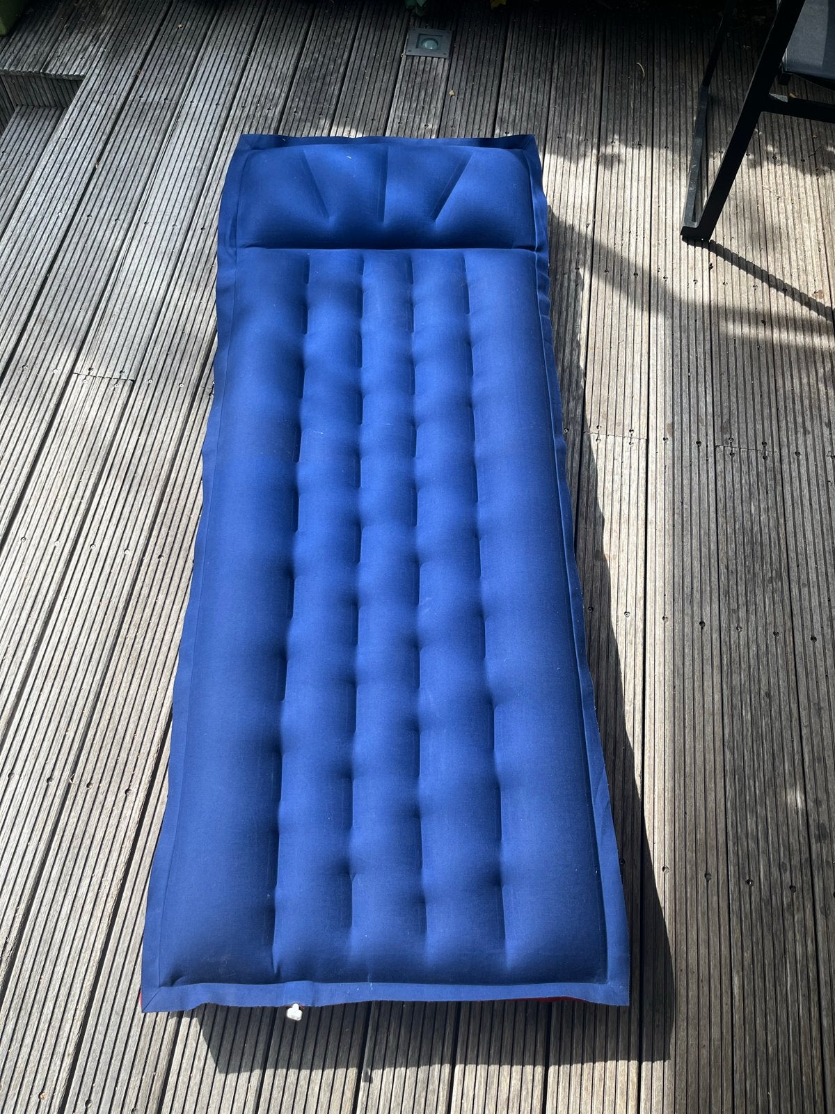 Comfortabel luchtbed 190x75x17 cm - Ideaal voor kamperen, Ophalen of Verzenden, Gebruikt, 1-persoons